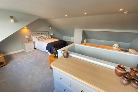 20 Blisworth Road, Roade, Northampton, NN7 2ND