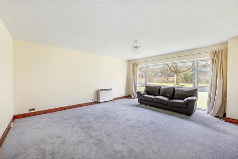 27 Langham Gardens, London, W13 8PY