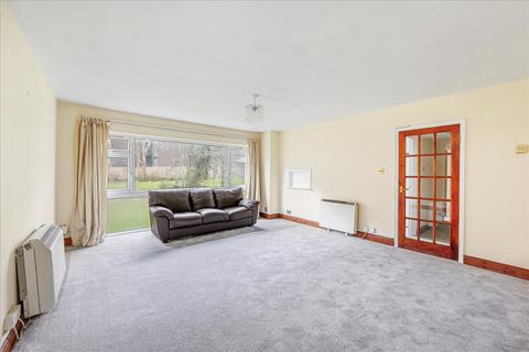 27 Langham Gardens, London, W13 8PY