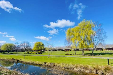 2 bedroom park home for sale, Torksey, Lincolnshire, LN1