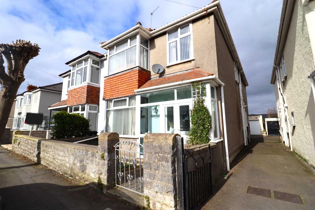 Addicott Road, Southward 4 bed semi-detached house - £335,000