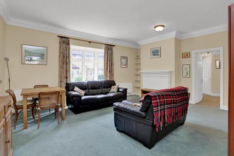 2 bedroom flat for sale, High Street, Esher, Surrey, KT10