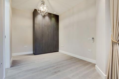 1 bedroom apartment to rent, Fitzjohns Avenue, Hampstead, London, NW3