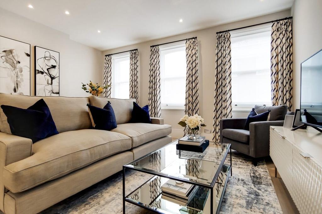 Ralston Street Chelsea SW3 1 bed apartment £3,228 pcm (£745 pw)