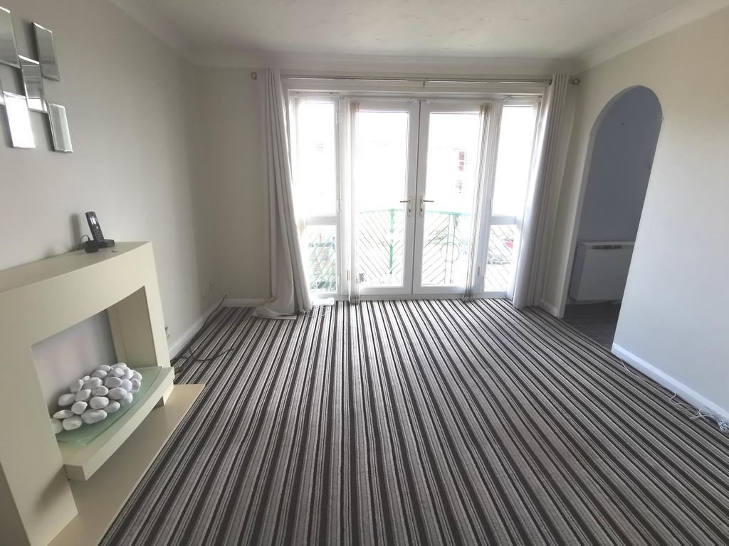Oxford Street, Tynemouth, Newcastle... 2 bed flat £750 pcm (£173 pw)
