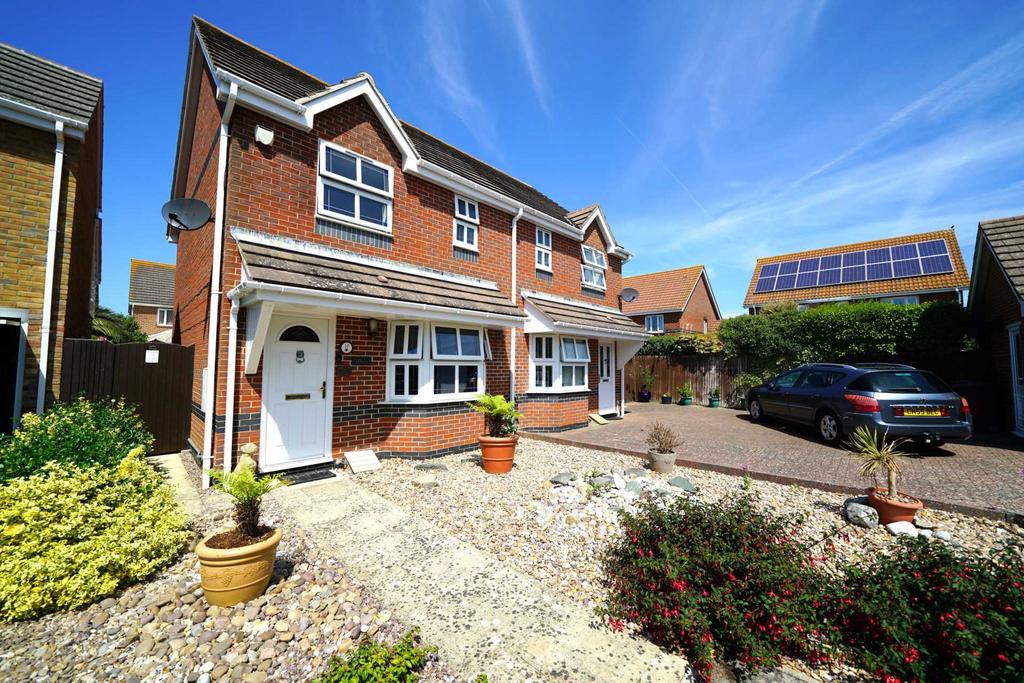 Domehouse Close, Selsey 3 bed semidetached house for sale £360,000