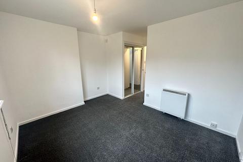 79 Exeter Drive, Tamworth, B79 7YQ