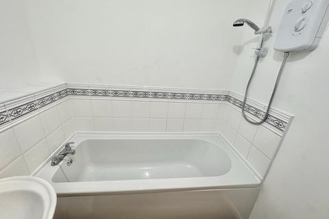 79 Exeter Drive, Tamworth, B79 7YQ