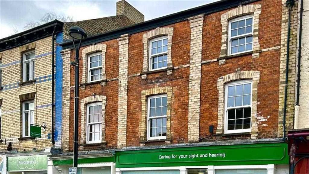 Market Place, Pocklington, YO42 2AS 2 bed property to rent £620 pcm (£143 pw)