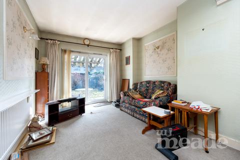 3 bedroom end of terrace house for sale - Larkshall Road, Chingford, E4