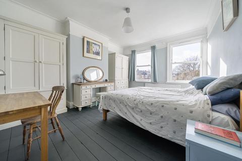 32 Queens Road, Beckenham, BR3 4JW