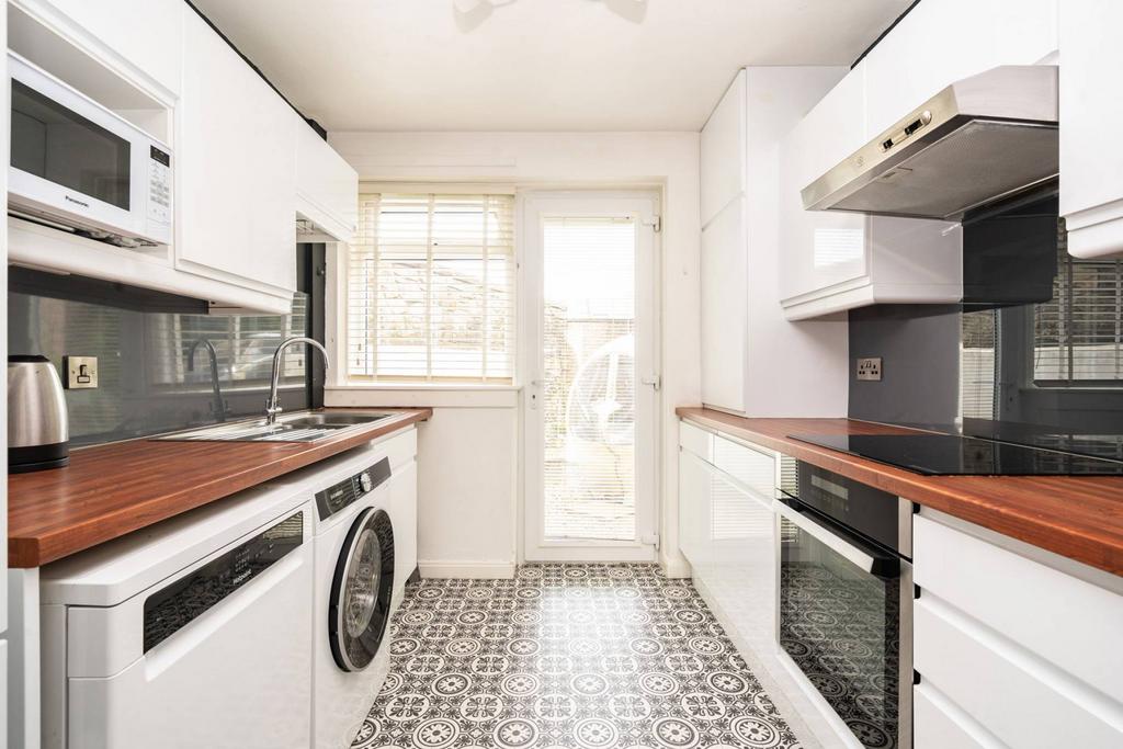 143 Craigleith Road, Edinburgh, EH4 2ED 3 bed end of terrace house for