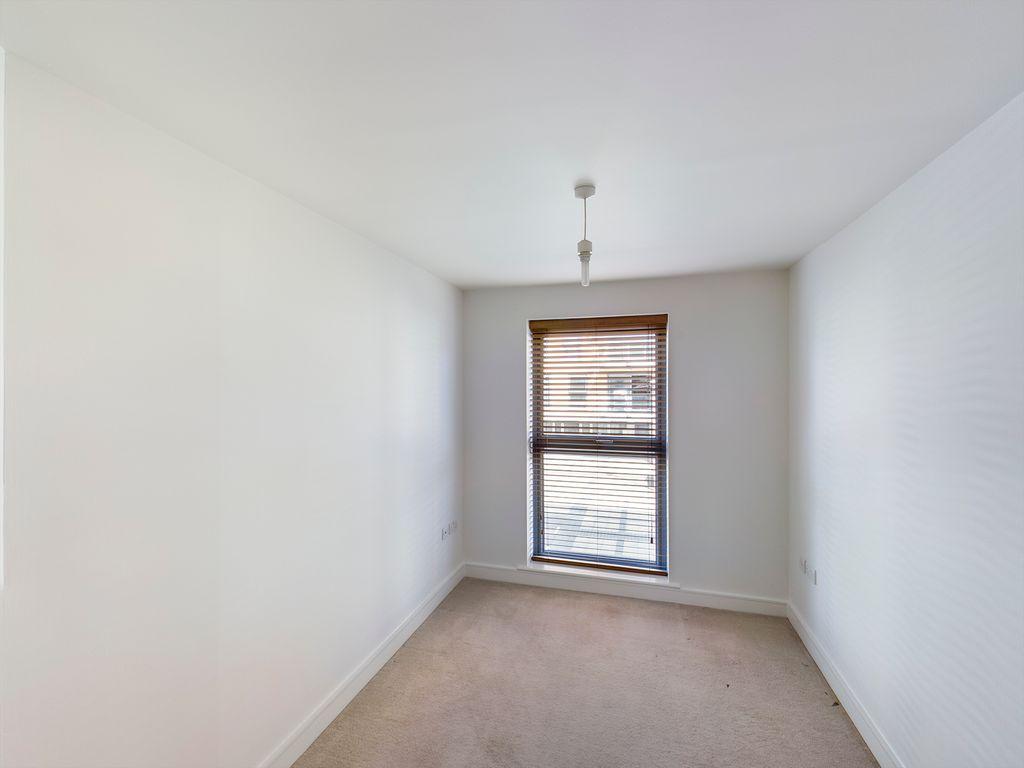 Bedroom 2 (Double)