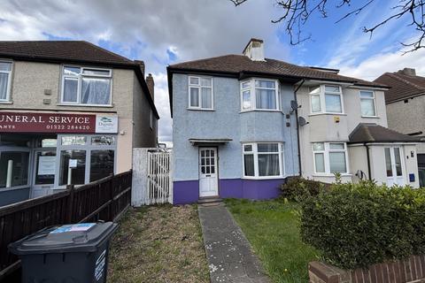 3 bedroom semi-detached house to rent, The Brent, Dartford, DA2
