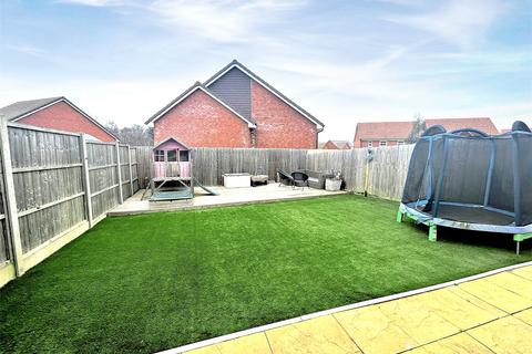 34 Chapman Drive, Binfield, Bracknell, RG42 4GD