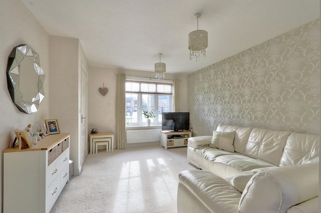 Aidan Court, Middlesbrough, TS5 2 bed terraced house £120,000