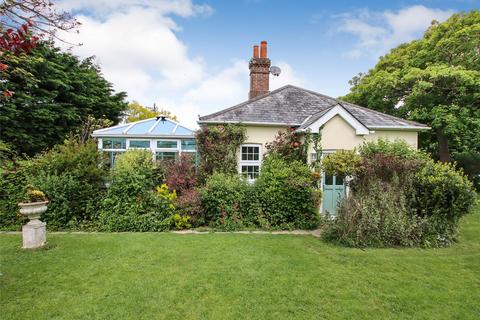 3 bedroom bungalow for sale, Cliff Road, Milford-On-Sea, Hampshire, SO41
