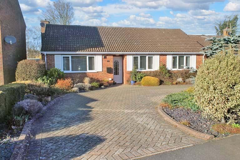 Pearsons Close, Holt NR25 4 bed detached bungalow for sale £550,000