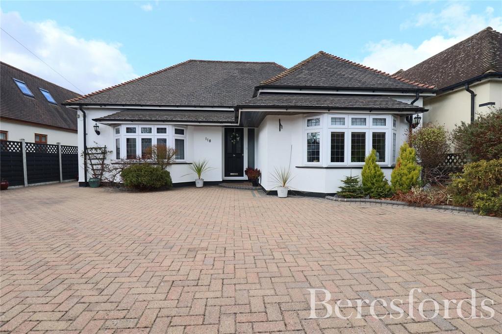 Haynes Road, Hornchurch, RM11 4 bed bungalow for sale £850,000