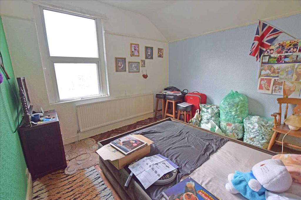 Rear bedroom no. 2