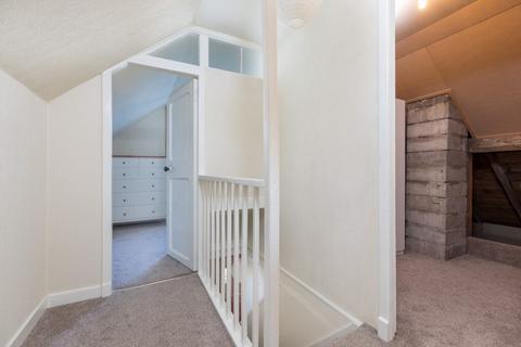 2 Daleview Grove, Clarkston, Glasgow, G76 7XS