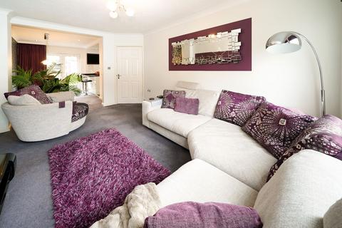 36 Cottonfields, Bolton, BL7 9DQ