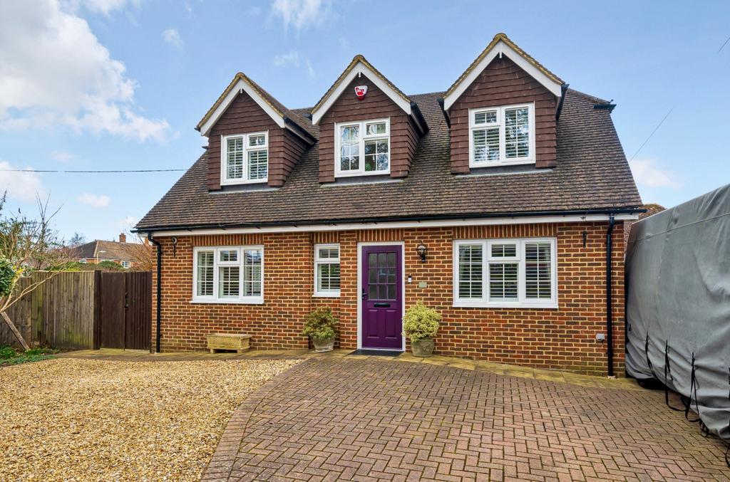 Pine Grove, Church Crookham, Fleet, Hampshire, GU52 3 bed detached