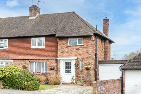 5 Hurstlands, Oxted, RH8 0HF