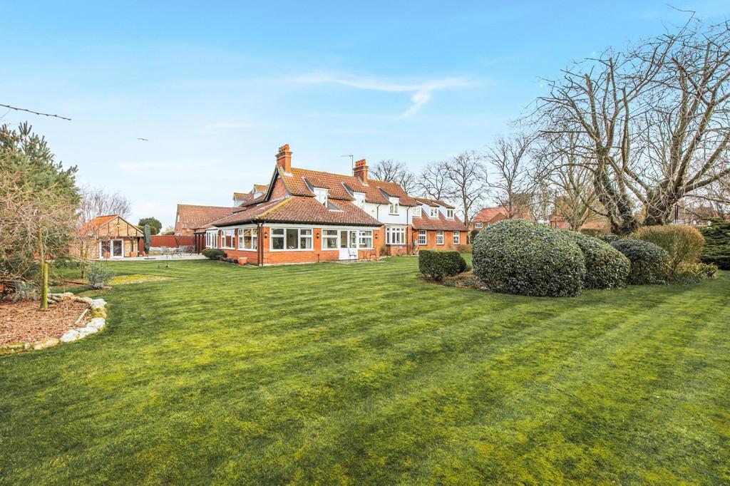 Heacham 6 bed detached house for sale £1,050,000
