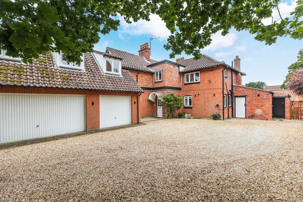 Heacham 5 bed detached house for sale £875,000