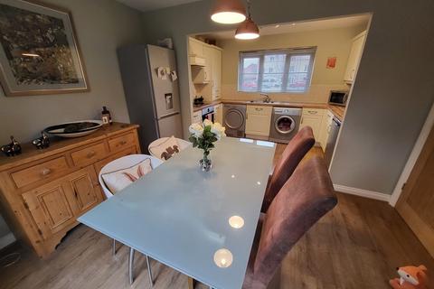 4 bedroom townhouse for sale - Hubback Square, Darlington