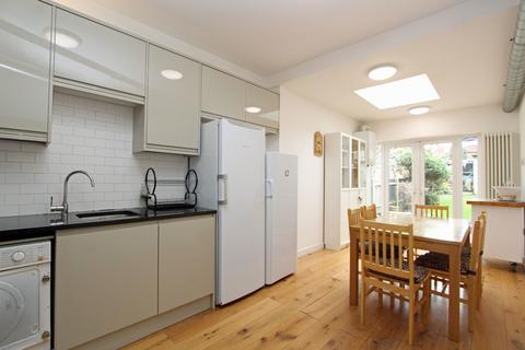 4 bedroom terraced house for sale - Warwick Road, Bounds Green N11