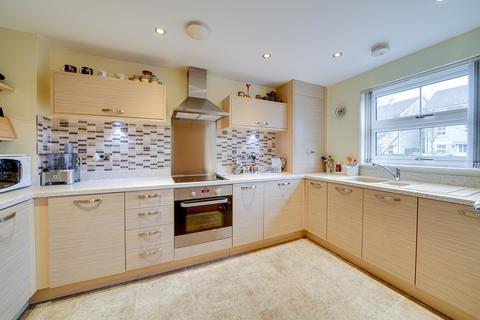 33 Browning Close, Royston, SG8 7EY