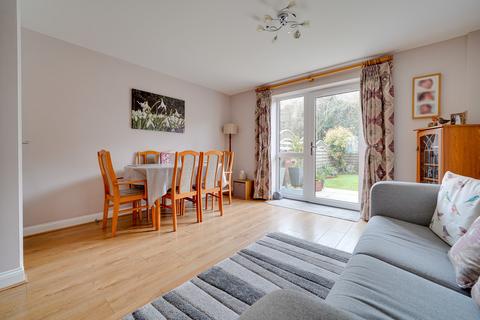 33 Browning Close, Royston, SG8 7EY