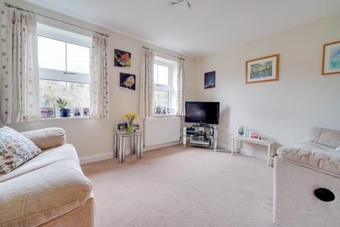 33 Browning Close, Royston, SG8 7EY