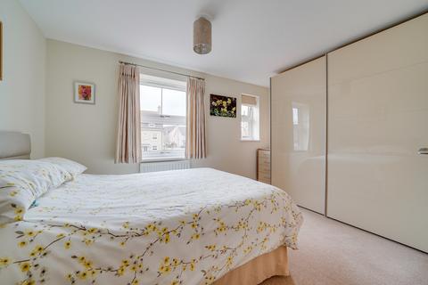 33 Browning Close, Royston, SG8 7EY