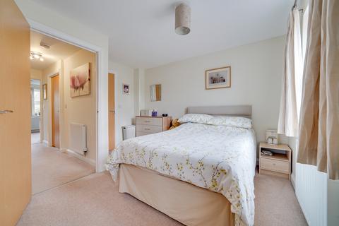 33 Browning Close, Royston, SG8 7EY