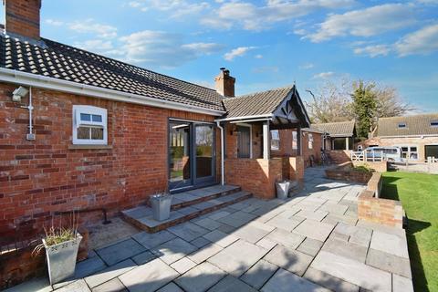 6 bedroom detached bungalow for sale, Holton Grange Court, Holton-le-clay DN36 5HR