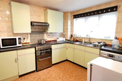 35 Stone Crescent, Feltham, TW14 9PH
