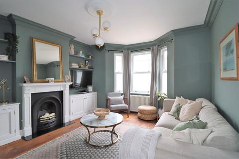 59 Beauchamp Road, West Molesey, KT8 2PG