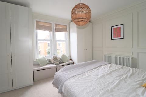 59 Beauchamp Road, West Molesey, KT8 2PG