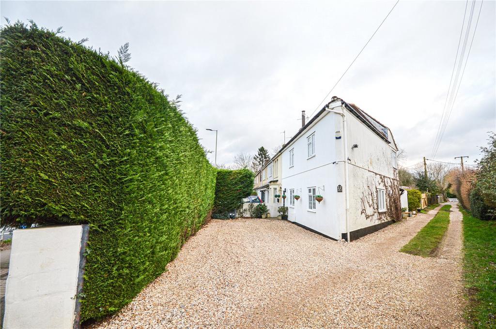 Woodbine Terrace, Coate, Swindon, SN3 3 bed end of terrace house for