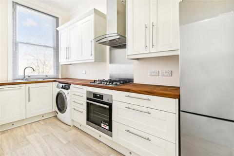 2 bedroom flat to rent, Wandsworth Common West Side, London