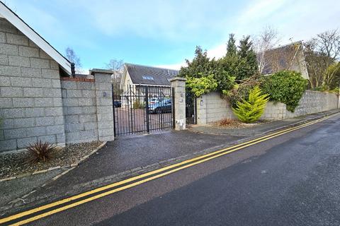 2 bedroom end of terrace house to rent, Queen's Lane South, City Centre, Aberdeen, AB15