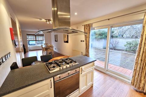 2 bedroom end of terrace house to rent, Queen's Lane South, City Centre, Aberdeen, AB15
