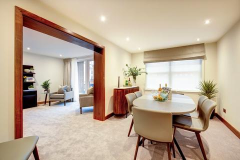 2 bedroom flat to rent, Ennismore Gardens, London, SW7