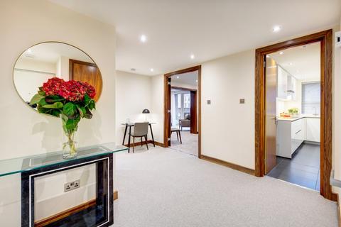 2 bedroom flat to rent, Ennismore Gardens, London, SW7