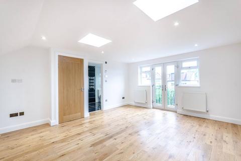 4 bedroom semi-detached house to rent, Hill Close, Dollis Hill, London, NW2
