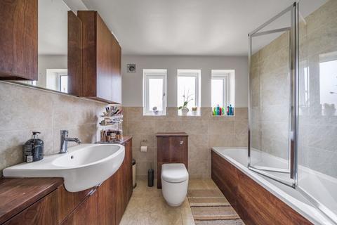2a Broomhall Road, South Croydon, CR2 0PX