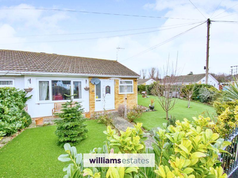 Rochester Drive, Prestatyn 2 bed semidetached bungalow for sale £200,000